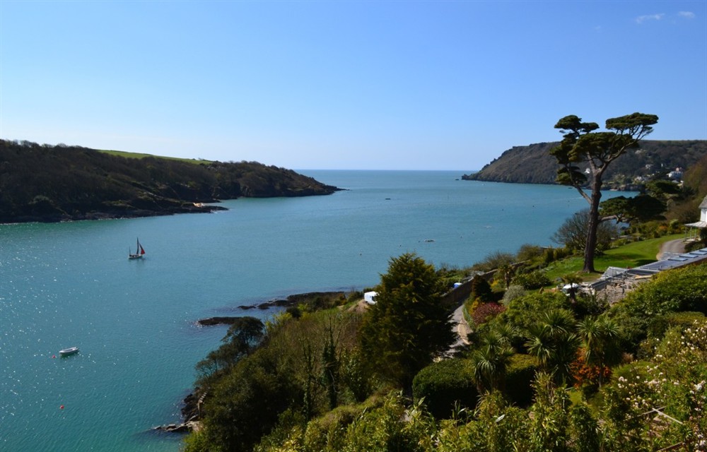 Photo of 8 Kings Cottages (photo 6) at 8 Kings Cottages in Salcombe