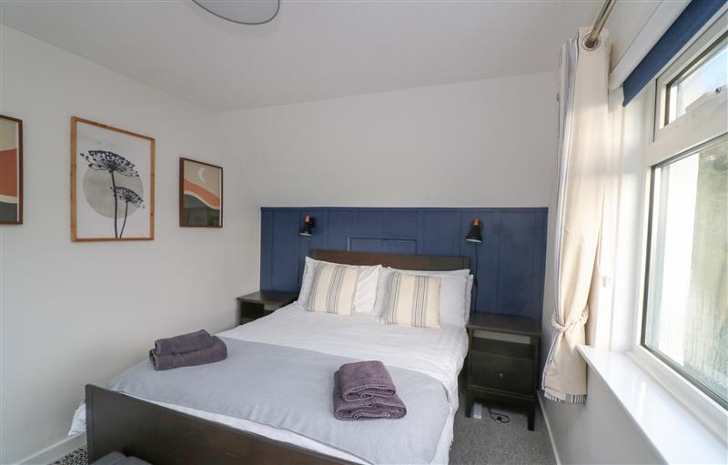 This is a bedroom (photo 2) at 8 Little Hill, Salcombe