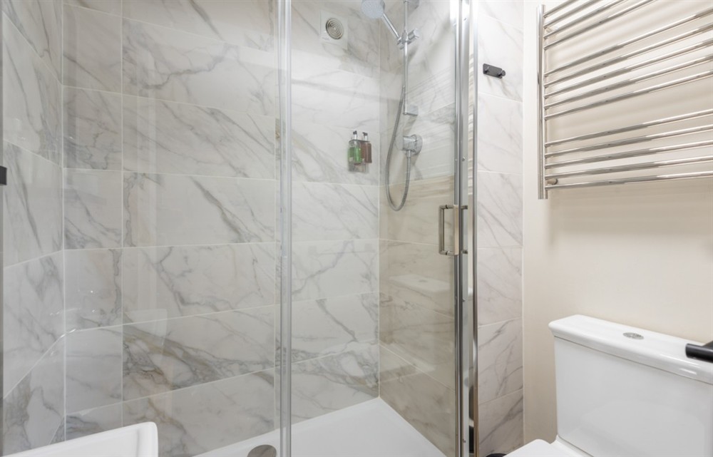 This is the bathroom at 8 Melbury in Salcombe