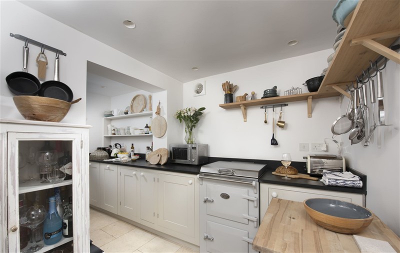 Kitchen at 8 Millpool, Cornwall