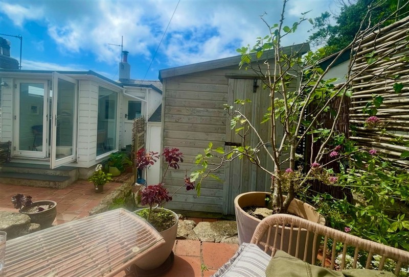 This is the setting of 8 Millpool at 8 Millpool, Cornwall