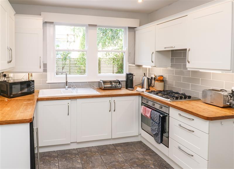 Kitchen at 8 Rosewall Cottages, St Ives