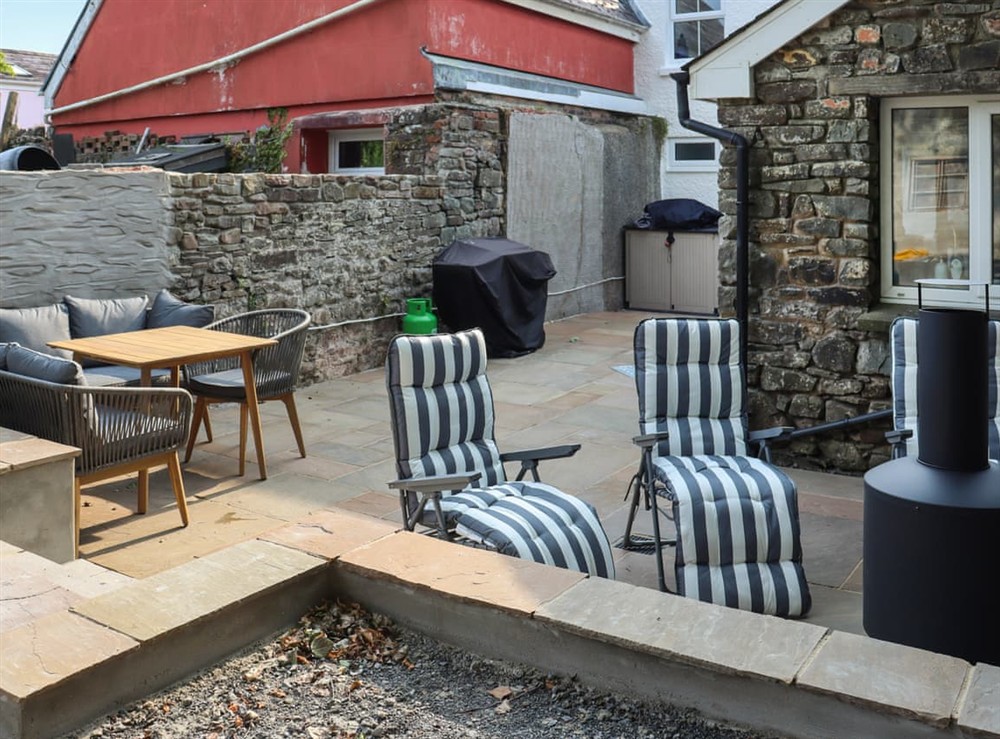 Sitting-out-area at 8 Stratford Villas in Llansteffan, near Carmarthen, Dyfed
