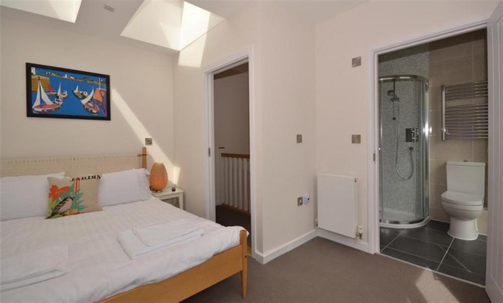 The top floor double bedroom, showing the en-suite at 8 Talland in Talland Bay