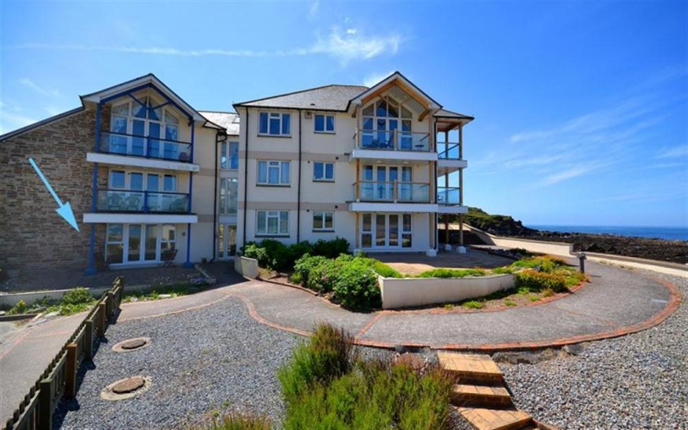 The apartment arrowed.Just steps from the beach! at 8 Thurlestone Rock in Thurlestone
