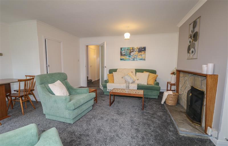 This is the living room at 83 Oaklands Road, Havant