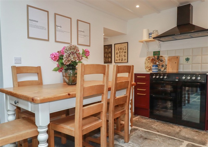 Dining room at 84 Fore Street, Port Isaac