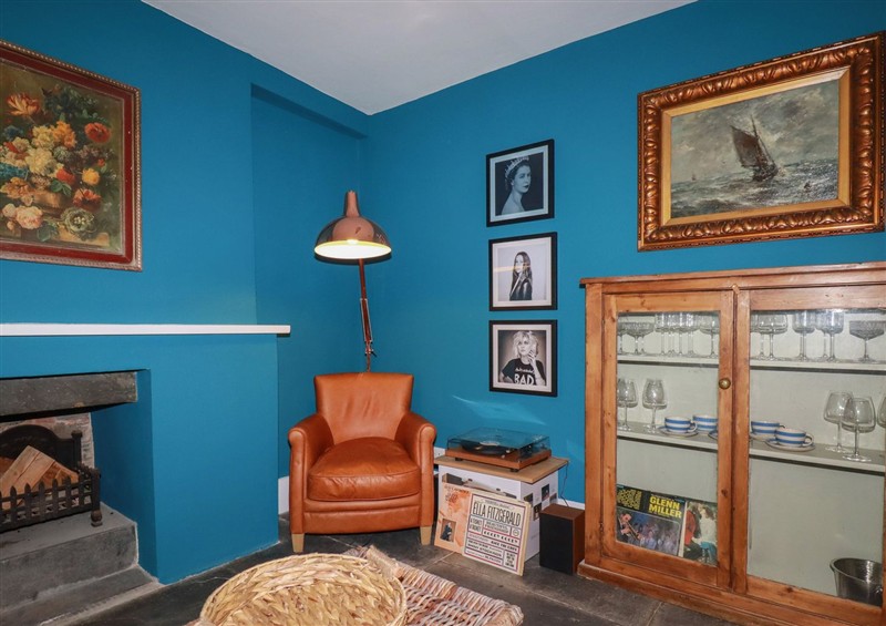 Enjoy the living room at 84 Fore Street, Port Isaac