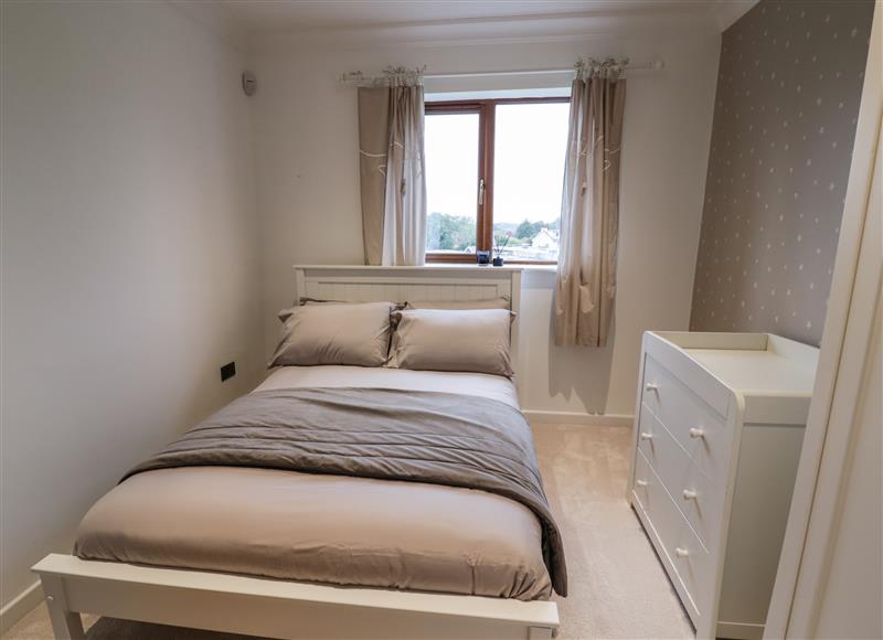 A bedroom in 85A Braybrooke Road (photo 2) at 85A Braybrooke Road, Desborough
