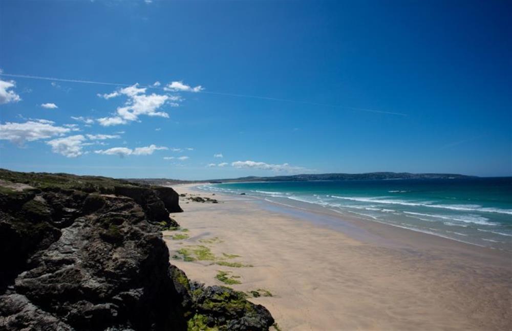 3 miles of expansive shimmering sands at Hayle at 9 Fernhill Penthouse, Carbis Bay