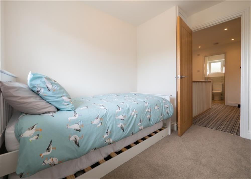 A bedroom in 9 Mount Pleasant (photo 2) at 9 Mount Pleasant in Kingsbridge
