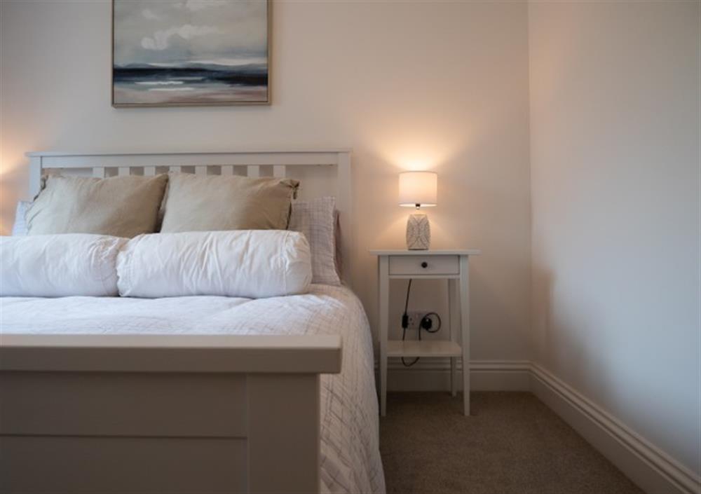The second king size bedroom  at 9 Mount Pleasant in Kingsbridge