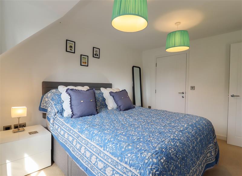 A bedroom in 9 Oaks Court at 9 Oaks Court, Thorpeness near Aldeburgh