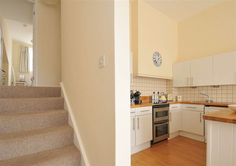 Kitchen (photo 2) at 9 Slipway Cottages, Rock