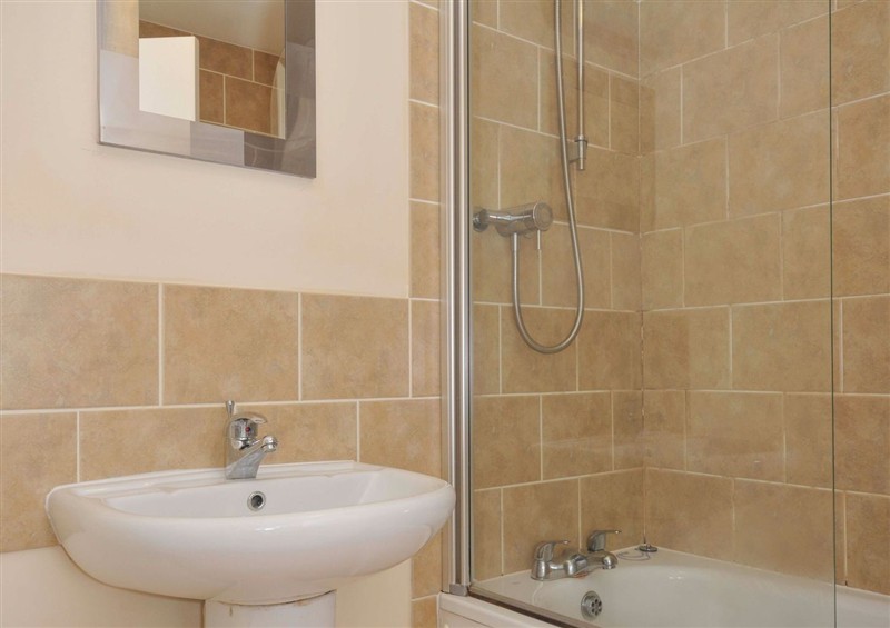 This is the bathroom at 9 Slipway Cottages, Rock