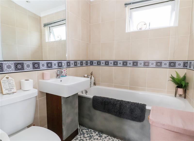 This is the bathroom (photo 2) at 91 Chestnut Gardens, Rhyl