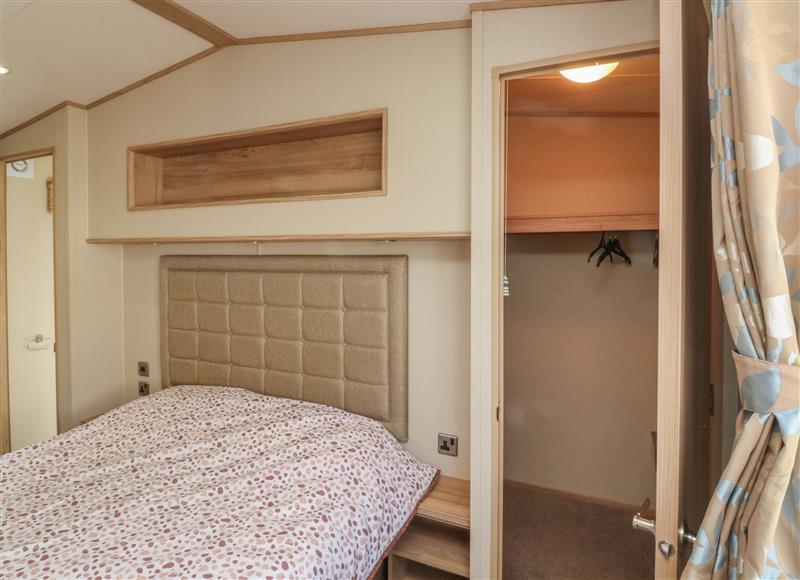 A bedroom in A La Mer (photo 3) at A La Mer, Paignton