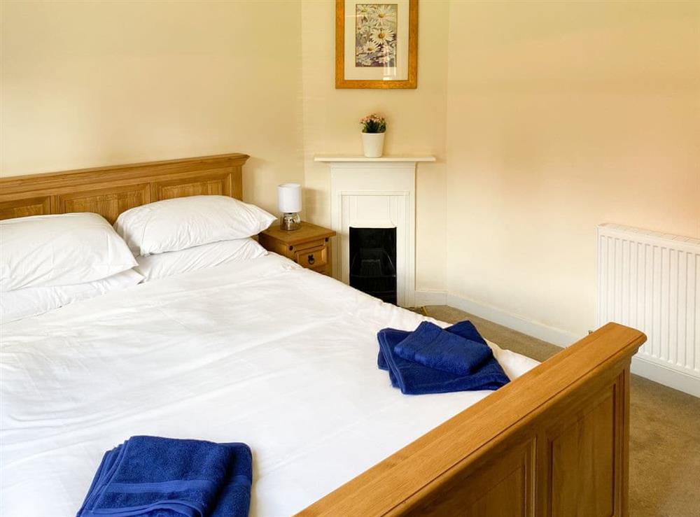 Double bedroom (photo 2) at Abbeymill Farm Cottage in Haddington, near Edinburgh, Lothian, East Lothian