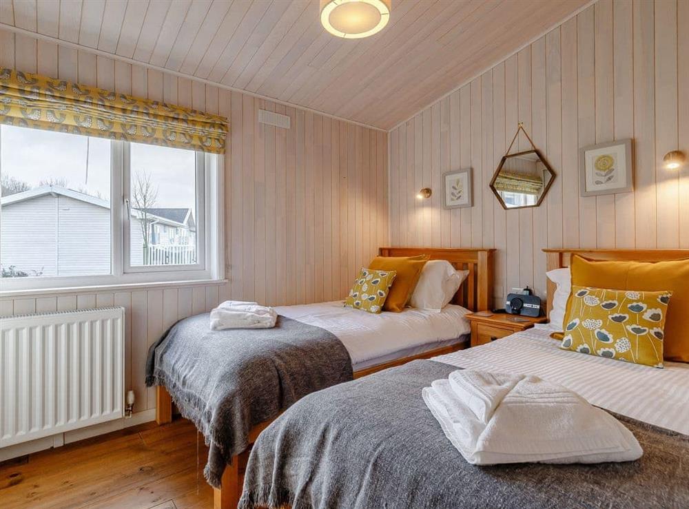 Twin bedroom at Acer Lodge in Findern, Derbyshire