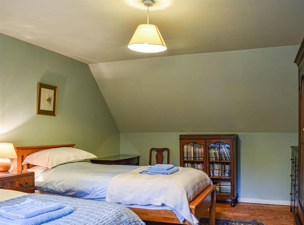 Twin bedroom (photo 2) at Achnashellach Bothy, 