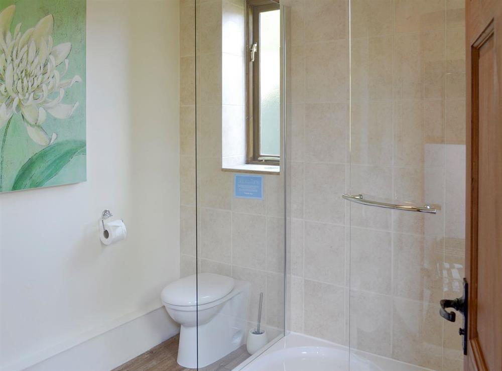 Spacious shower room at Acorn Cottage in Bovey Tracey, Devon., Great Britain