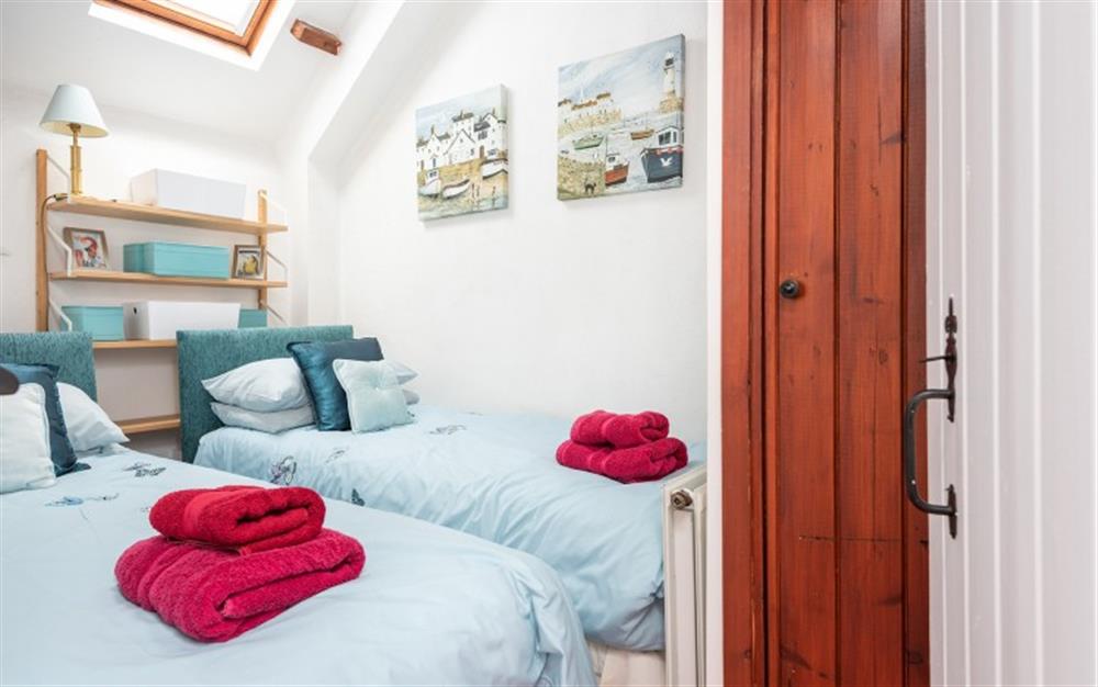 The twin bedroom.  at Acorn Cottage in Slapton