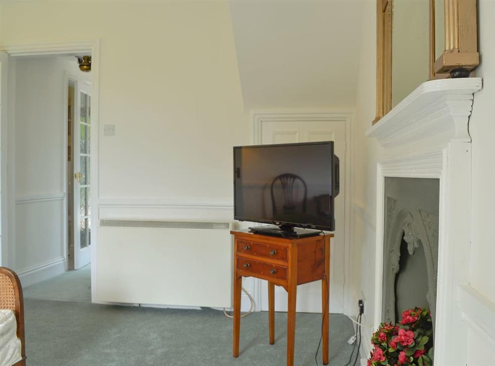 Living room equipped wth Freeview TV at Acorn Cottage in Todenham, near Moreton-in-Marsh, Gloucestershire