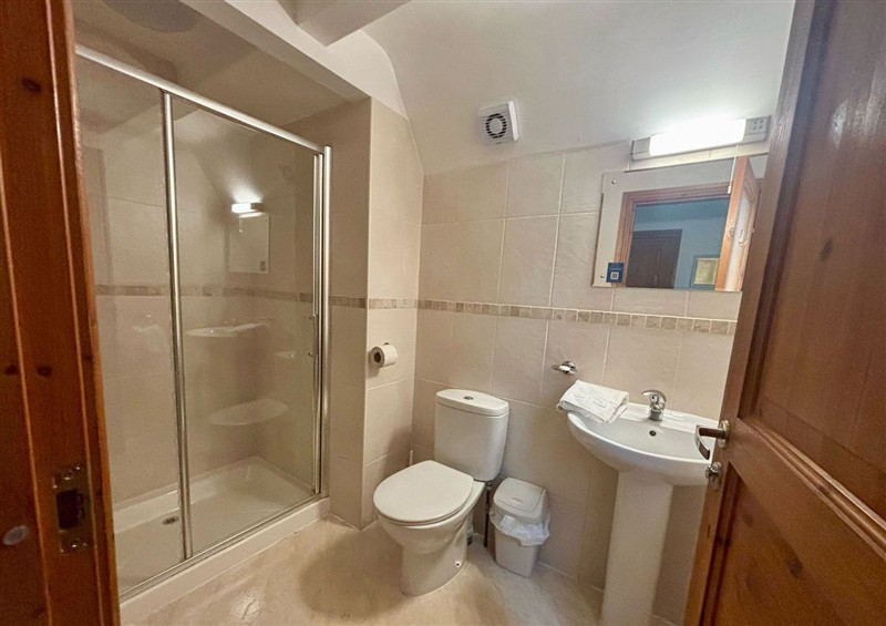 Bathroom at Acorn Lodge, Finlakes Holiday Park near Chudleigh