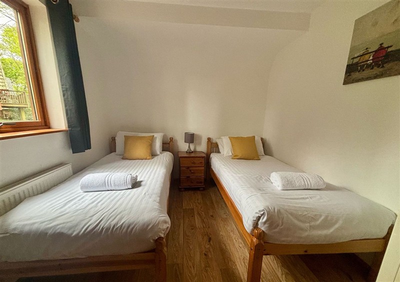 One of the 3 bedrooms (photo 2) at Acorn Lodge, Finlakes Holiday Park near Chudleigh