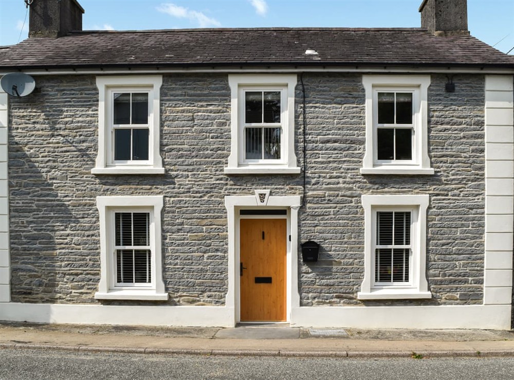 Exterior at Aeron Villa in Tregaron, Dyfed