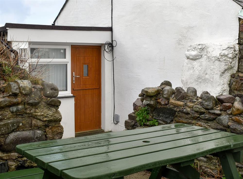 Aida & Mor Wylfa Cottages Mor Wylfa in Aberdesach, Caernarfon