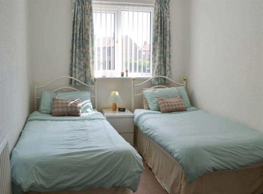 Twin bedroom (photo 2) at Aidan in Seahouses, Northumberland