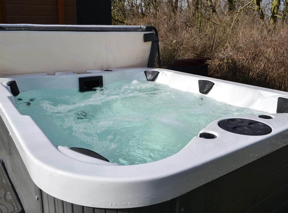 Hot tub at Albatross Lodge in Sewerby, North Humberside