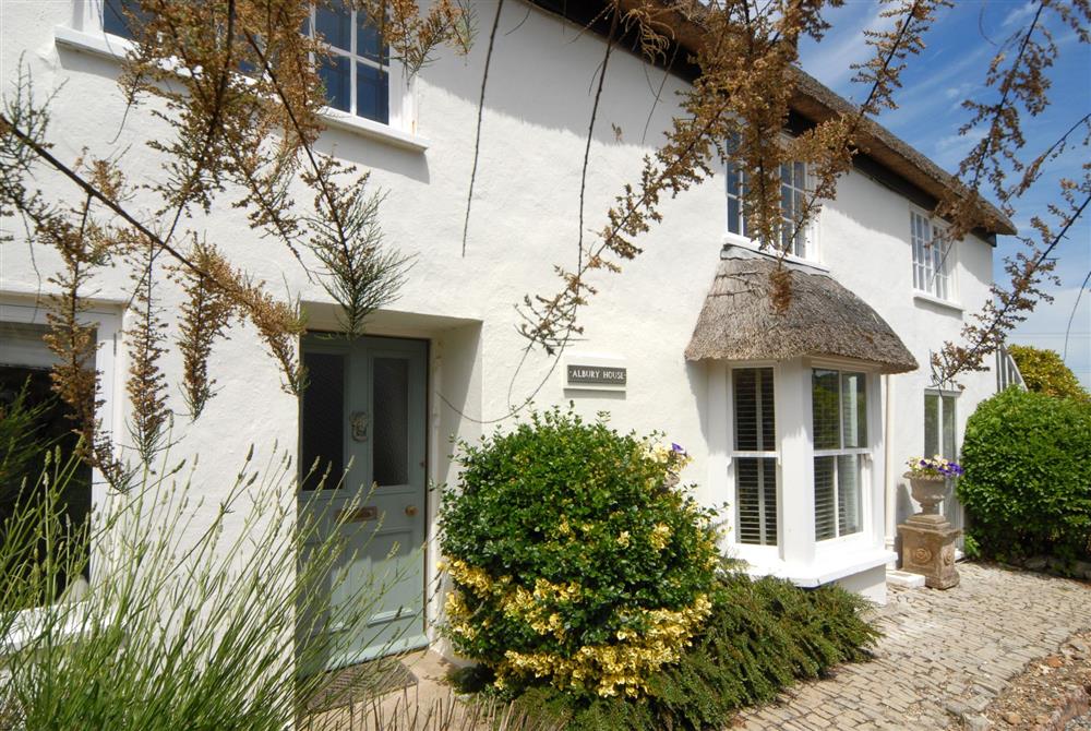 A pretty and spacious thatched cottage at Albury House, Charmouth