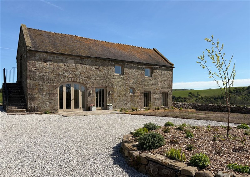The setting of Alder Barn