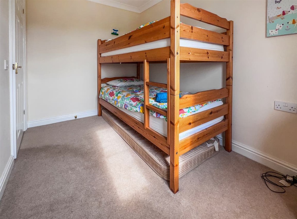 Bunk bedroom at Alder Lodge in Sedgeford, Norfolk