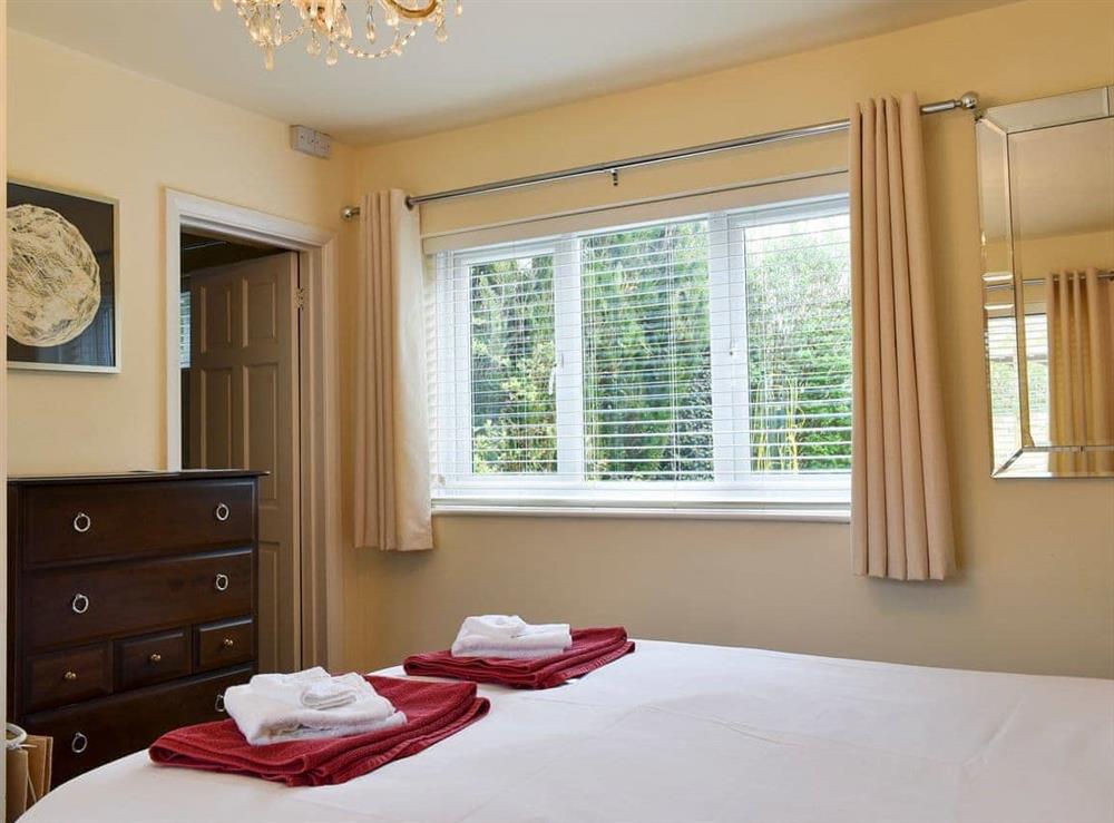 Double bedroom (photo 3) at Alderley House in Bourton-on-the-Water, Gloucestershire