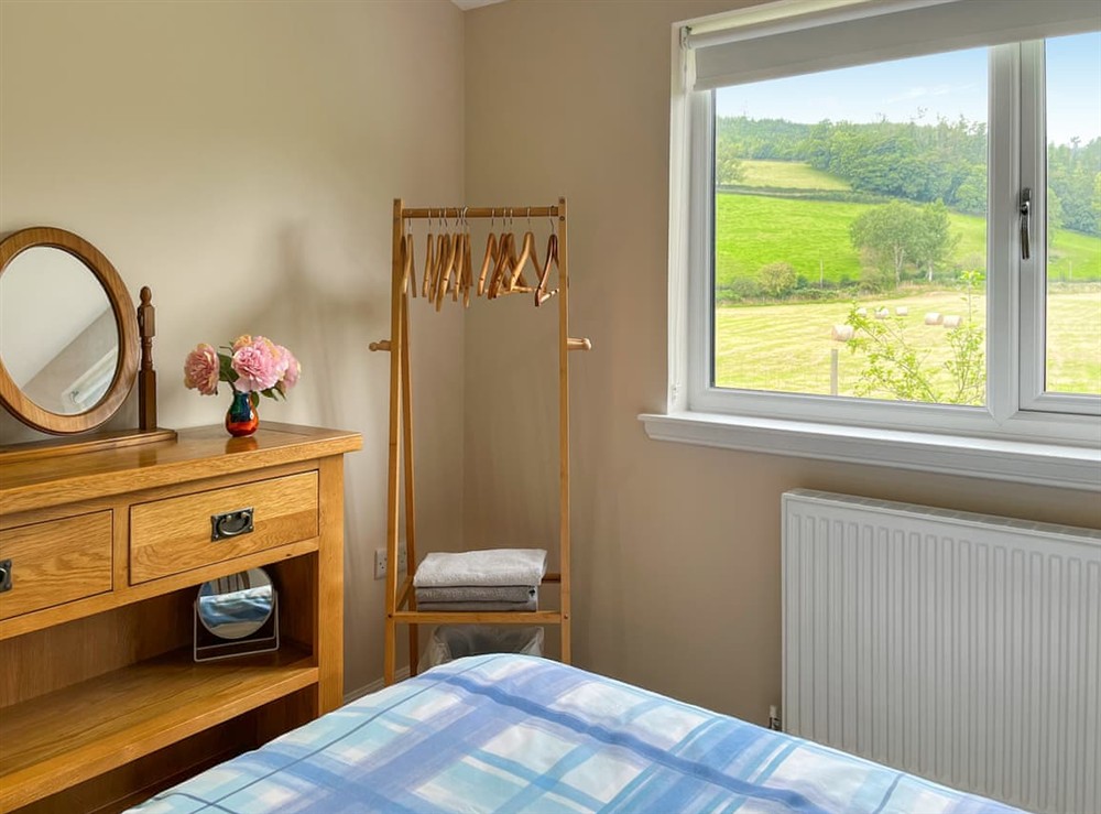 Single bedroom (photo 2) at Alderneuk Lodge in Dumfries, Dumfriesshire