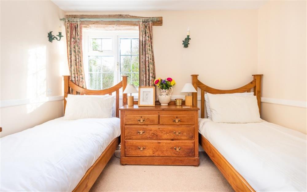 The twin bedroom  at Alice Cottage in Bowden