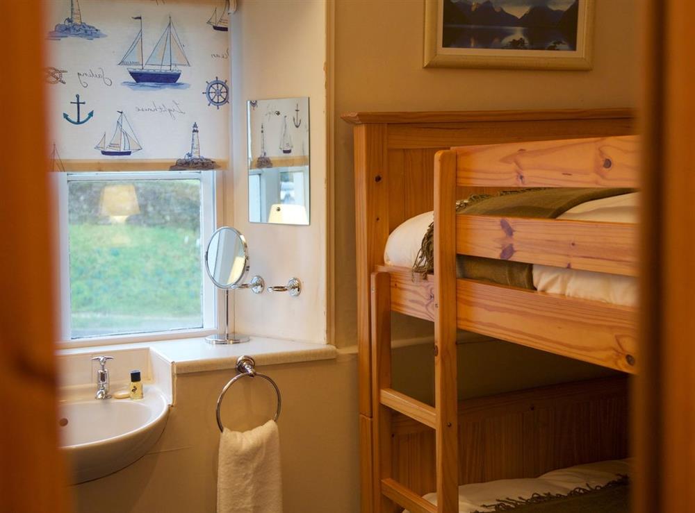 Bunk bedroom at Alice Howe in Windermere, Cumbria