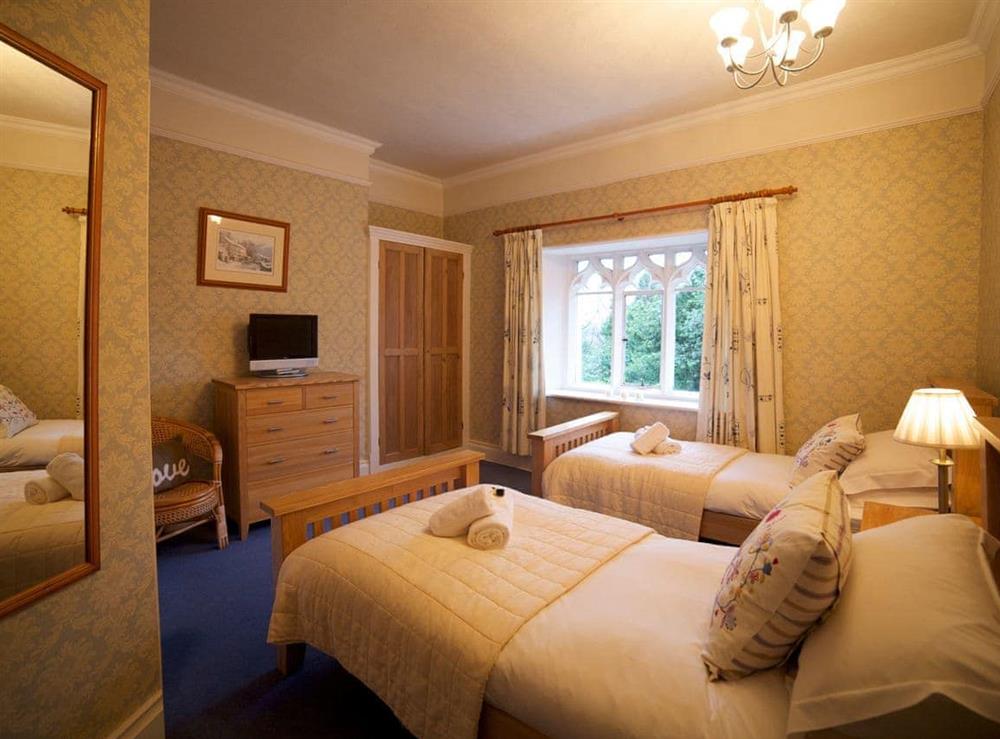 Twin bedroom at Alice Howe in Windermere, Cumbria