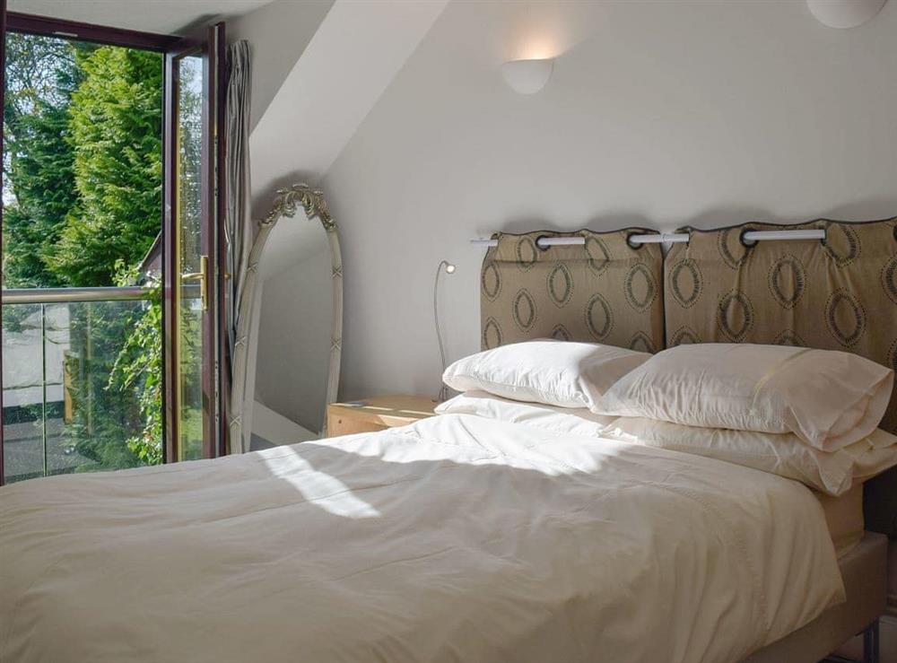 Comfortable double bedroom at Alices Cottage in near Kilgetty, Pembrokeshire, Dyfed
