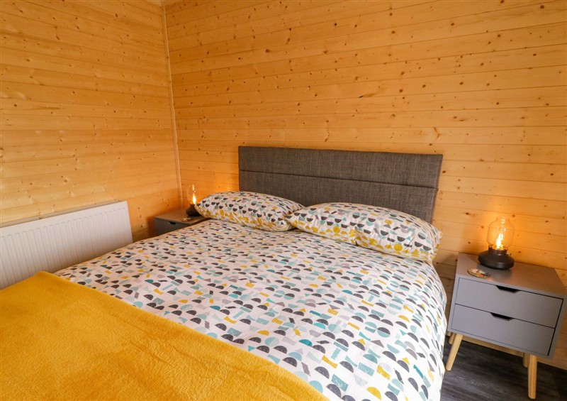 This is a bedroom at Alken The Hare, Dunseverick near Bushmills