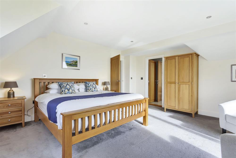 All Views, Dorset: Bedroom three, a super-king size bedroom with Jack and Jill en-suite shower room at All Views, Bridport