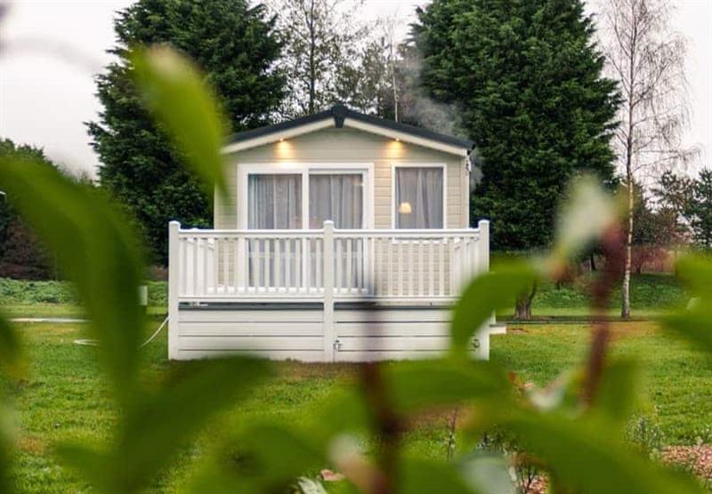 Lakeside Holiday Home VIP at Allerthorpe Golf and Country Park in Allerthorpe, Yorkshire