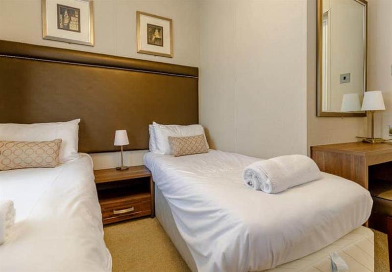 Twin bedroom in the Lakeview Lodge VIP at Allerthorpe Golf and Country Park in Allerthorpe, Yorkshire