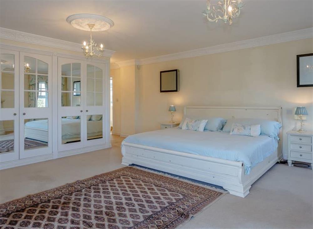 Double bedroom (photo 3) at Allerton House in Isham, Lancashire