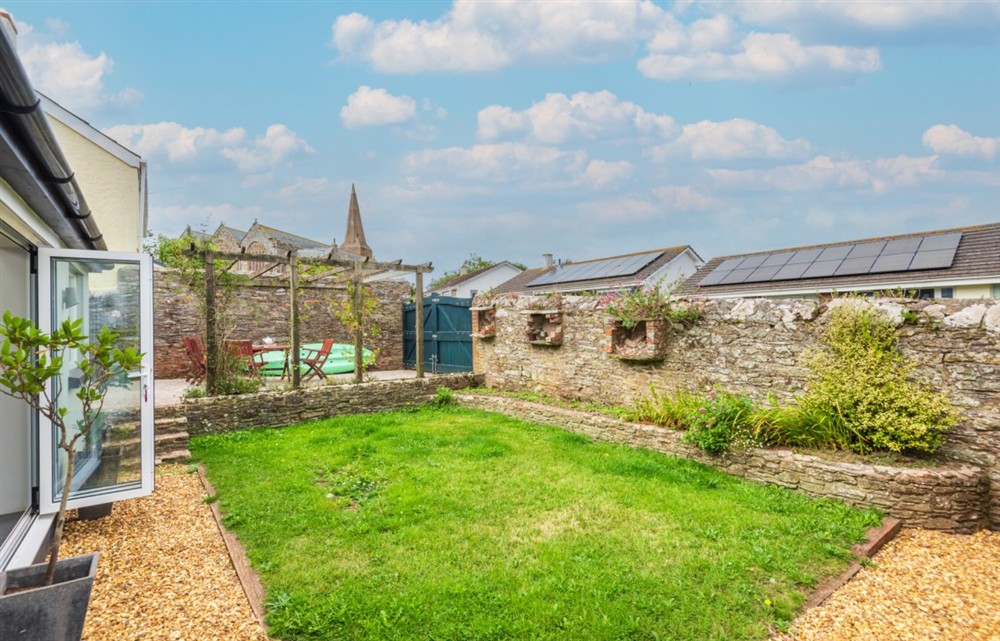 The garden in Alma House at Alma House in Malborough