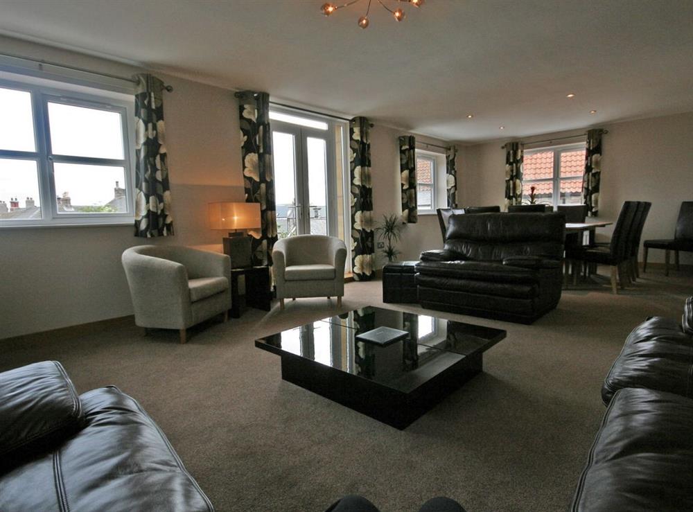 Alma House in Seahouses, Northumberland sleeps 13