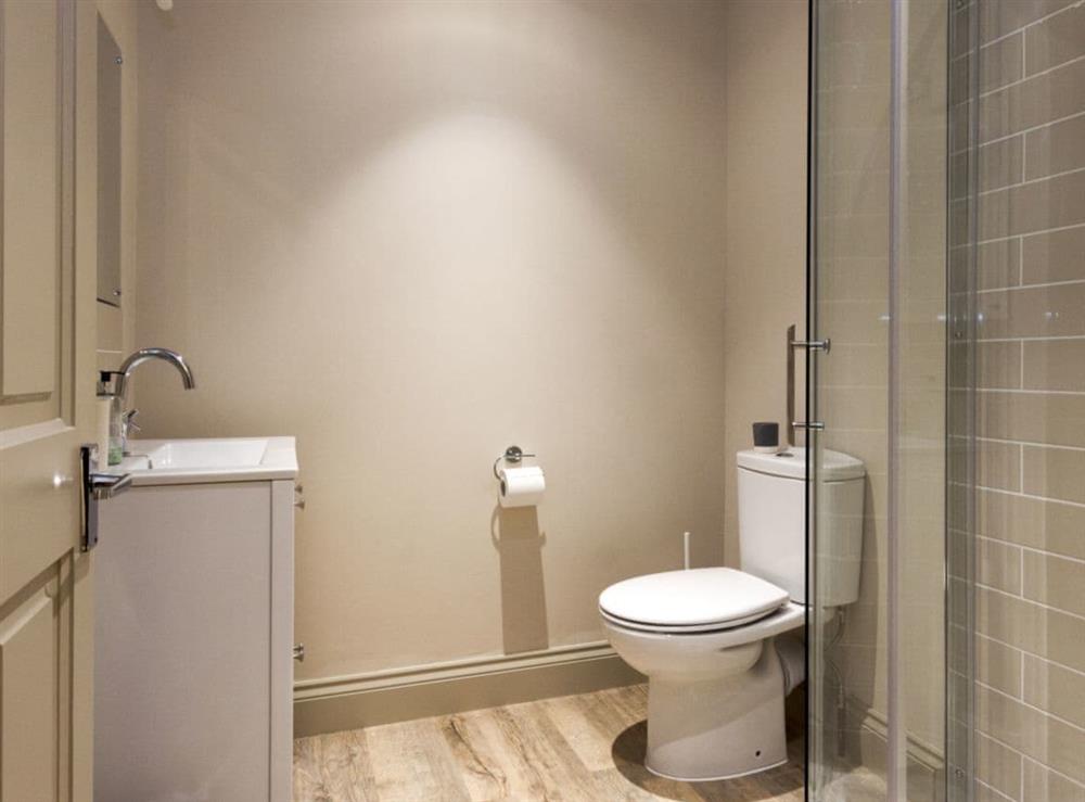 En-suite shower room at Aloft in Salcombe, Devon